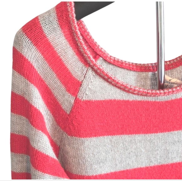 Aeropostale Striped Knit Sweater | Size M | Pink & Gray Fitted Pullover - Picture 3 of 8